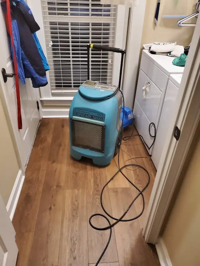 Commercial dehumidifier deployed for Crawl Space Restoration in Sherwood